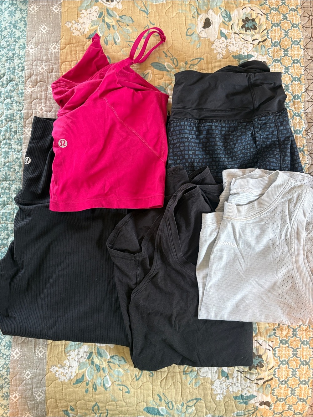 Lululemon Activewear Bundle, Size Small